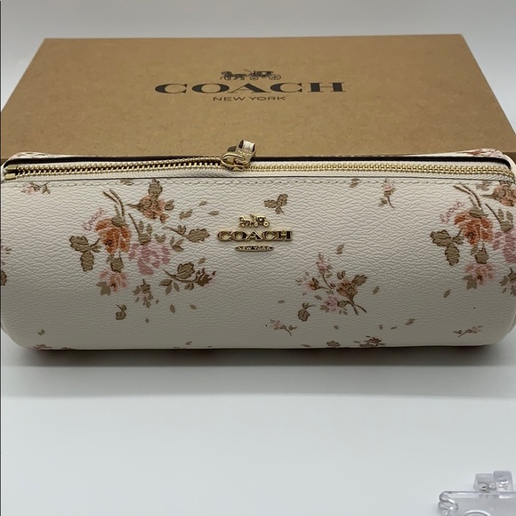 COACH MAKEUP BRUSH HOLDER WITH ROSE BOUQUET PRINT - Picture 12 of 13